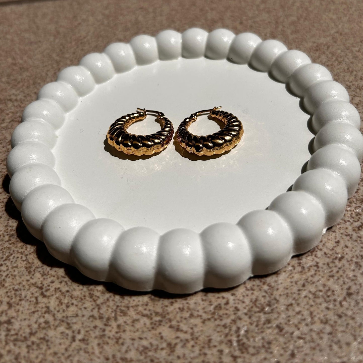 Sun curl hoops