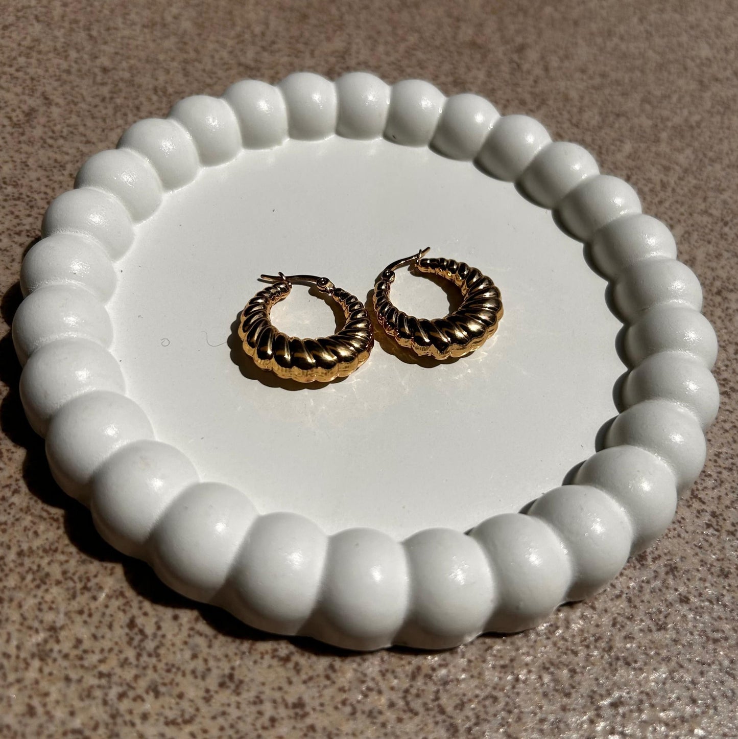 Sun curl hoops