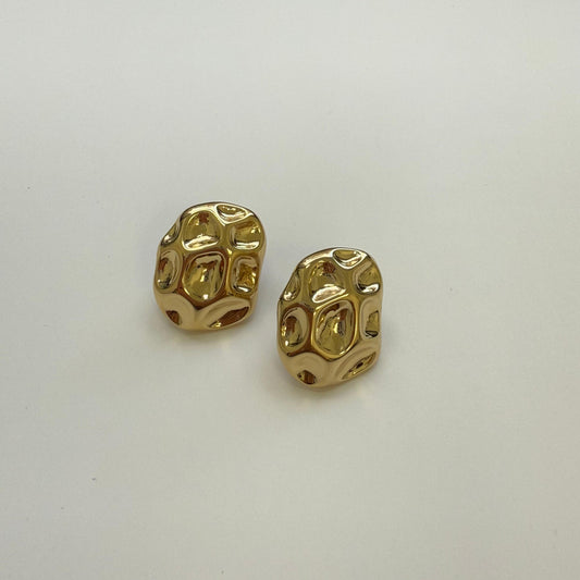 Doretta Studs